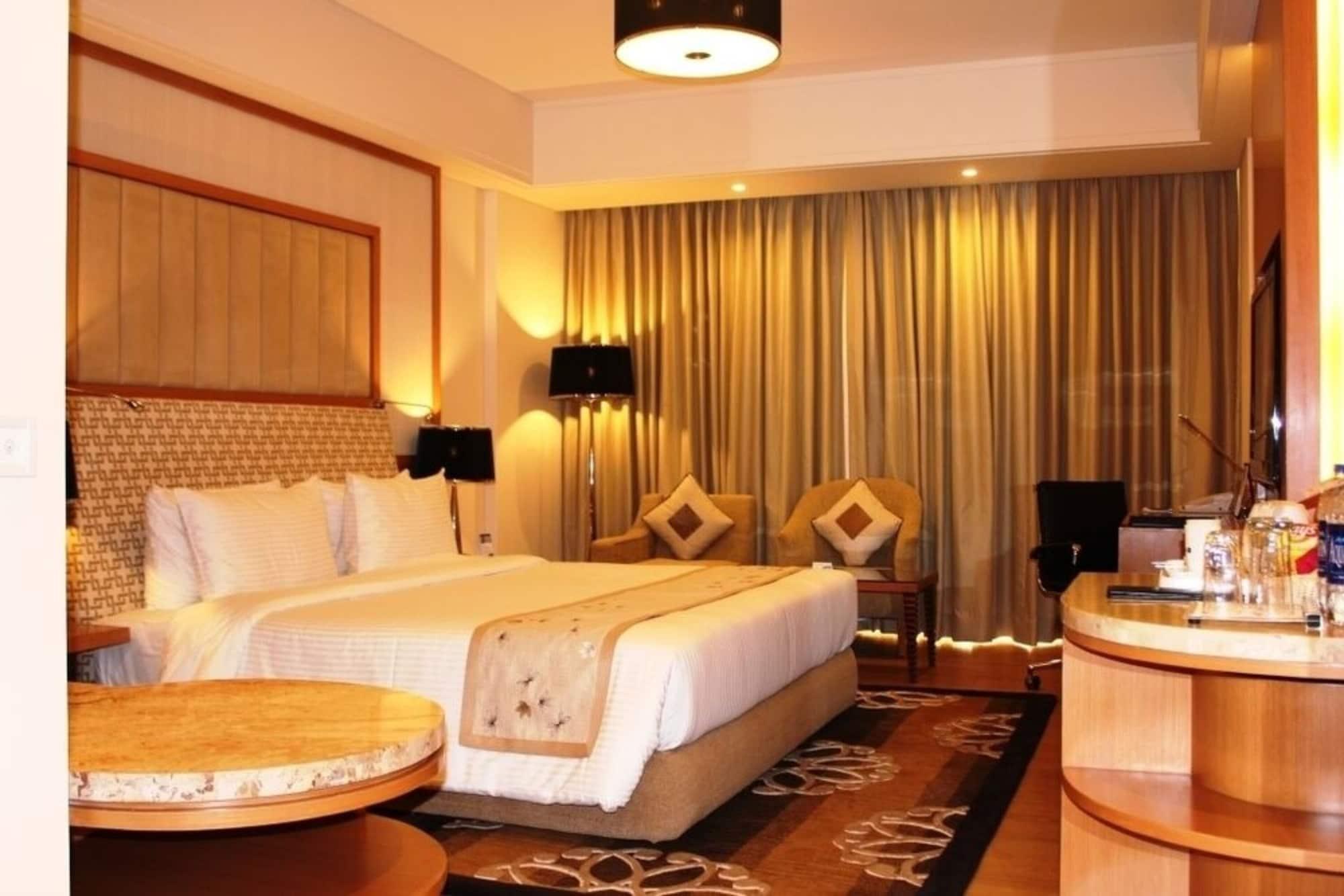 Radisson Blu Hotel, Nagpur Esterno foto