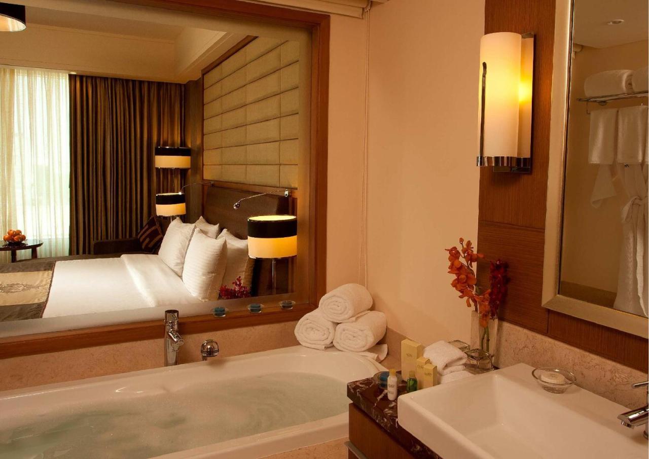 Radisson Blu Hotel, Nagpur Esterno foto